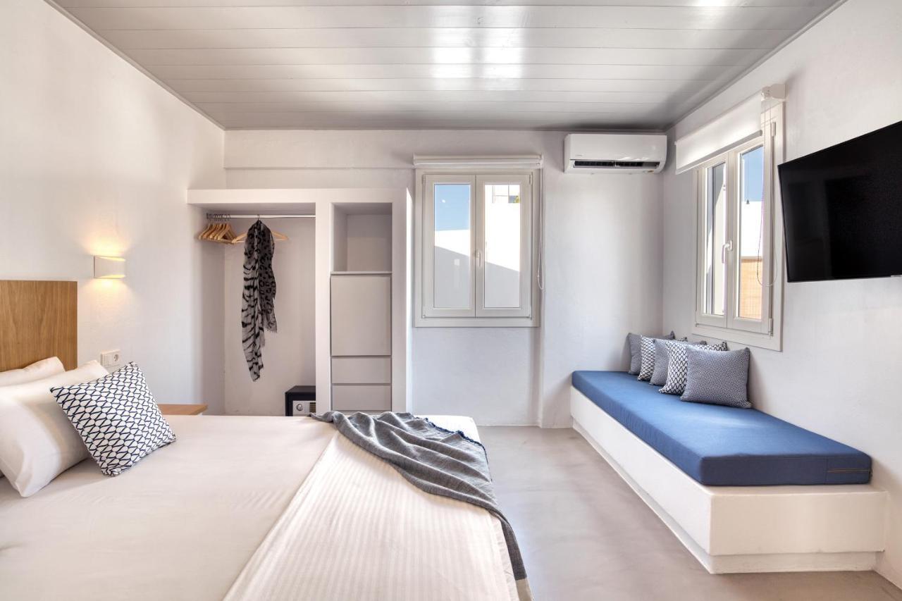 White Cliff Naousa Exterior foto