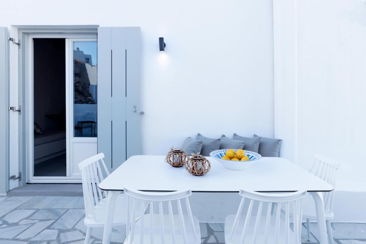 White Cliff Naousa Exterior foto