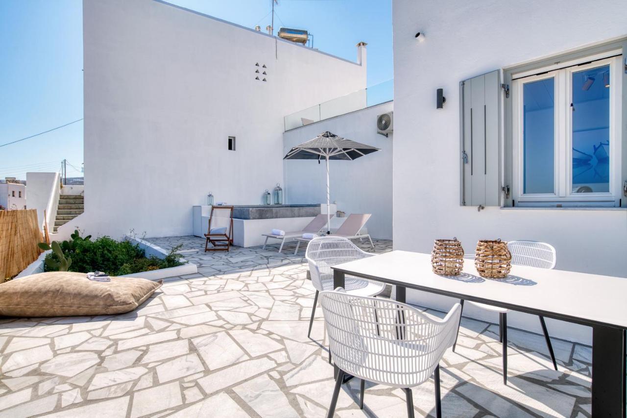 White Cliff Naousa Exterior foto
